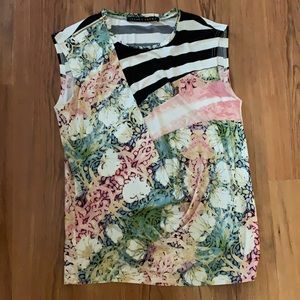 Top size S Ivanka Trump